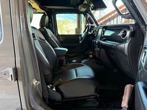 Used 2021 Jeep Wrangler Unlimited Rubicon 392 image 20