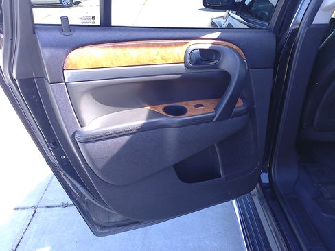 Used 2012 Buick Enclave Premium image 11