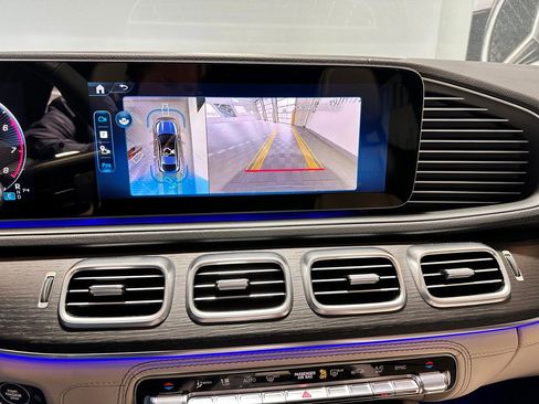 Used 2025 Mercedes-Benz GLE 53 AMG image 24