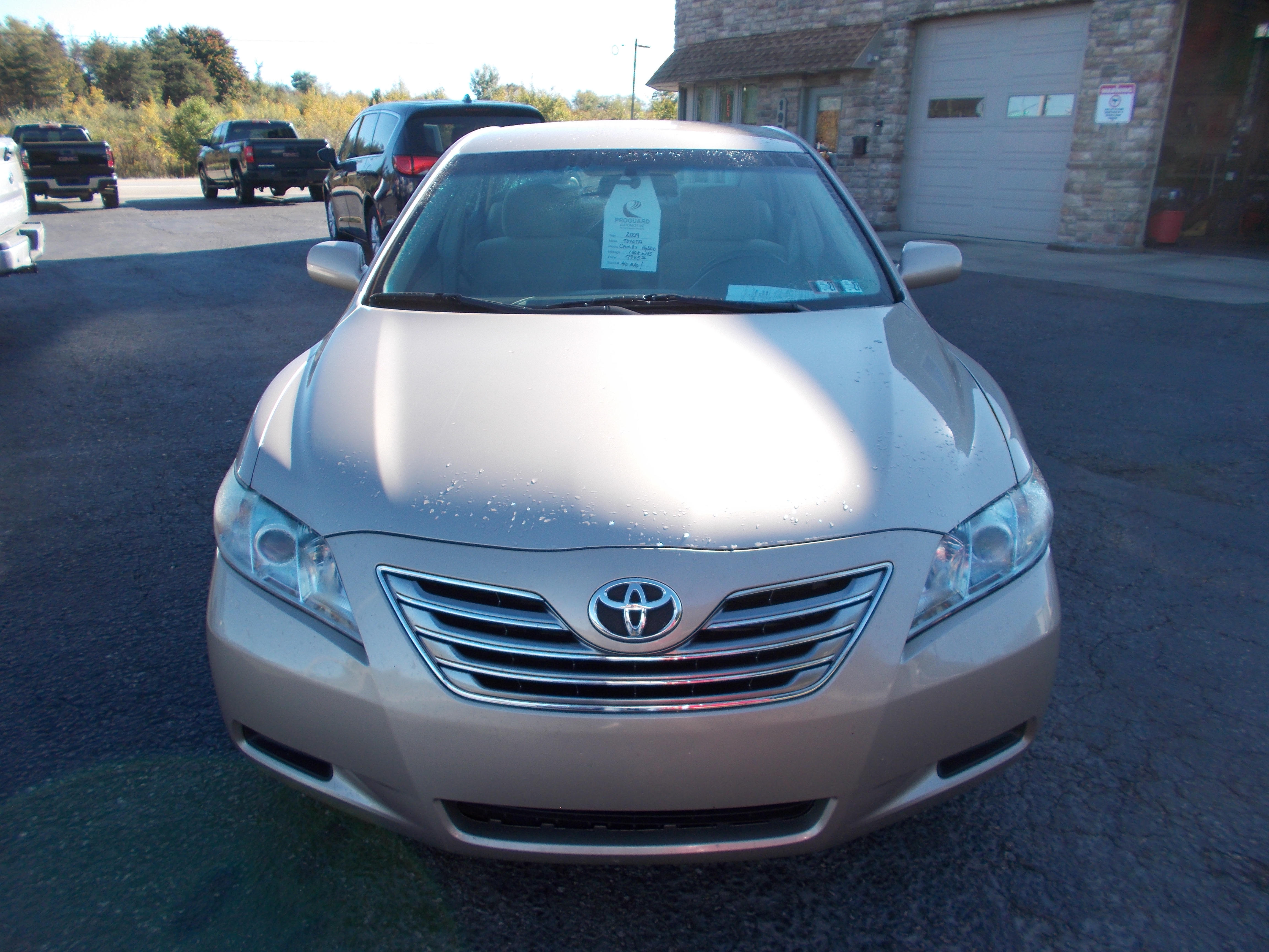 Used 2009 Toyota Camry Hybrid FWD image 2