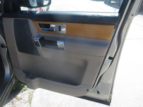 Used 2013 Land Rover LR4 HSE LUX image 9