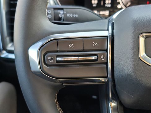 New 2026 GMC Canyon Denali image 16