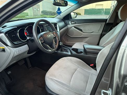 Used 2012 Kia Optima LX image 12