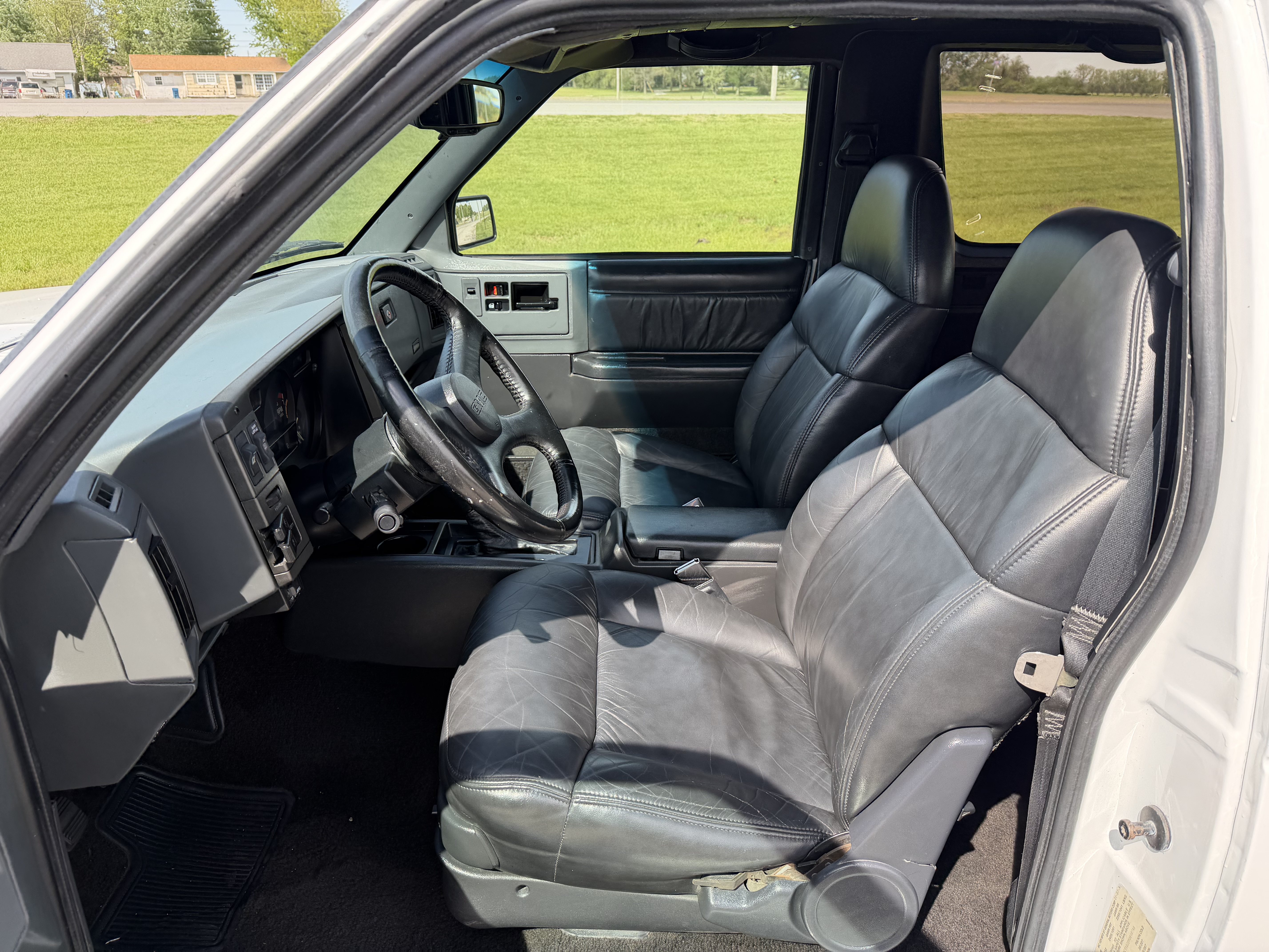 Used 1993 GMC Typhoon UNAVAIL AWD/4WD image 9