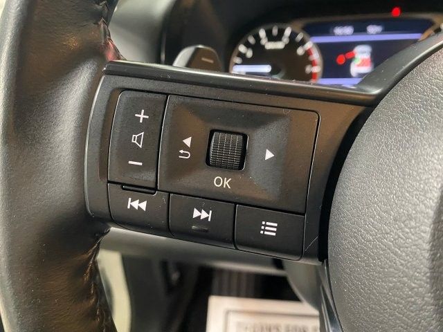 Used 2024 Nissan Pathfinder SV AWD/4WD image 18