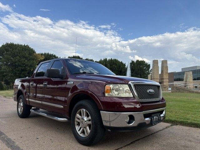Used 2006 Ford F150 Crew Cab Lariat RWD image 2