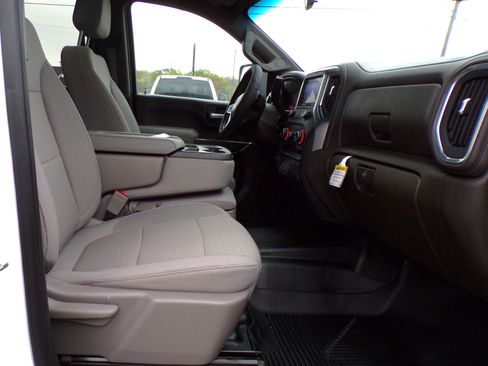 Used 2021 Chevrolet Silverado 2500 LT image 13