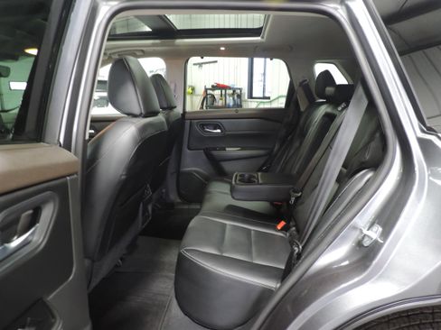 Used 2022 Nissan Rogue AWD SL w/ SL Premium Package image 31