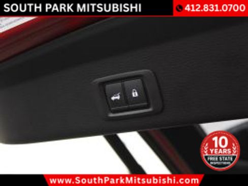 Used 2024 Mitsubishi Outlander SEL image 14
