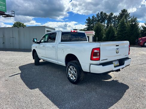 Used 2024 RAM 2500 4x4 Crew Cab Laramie image 6