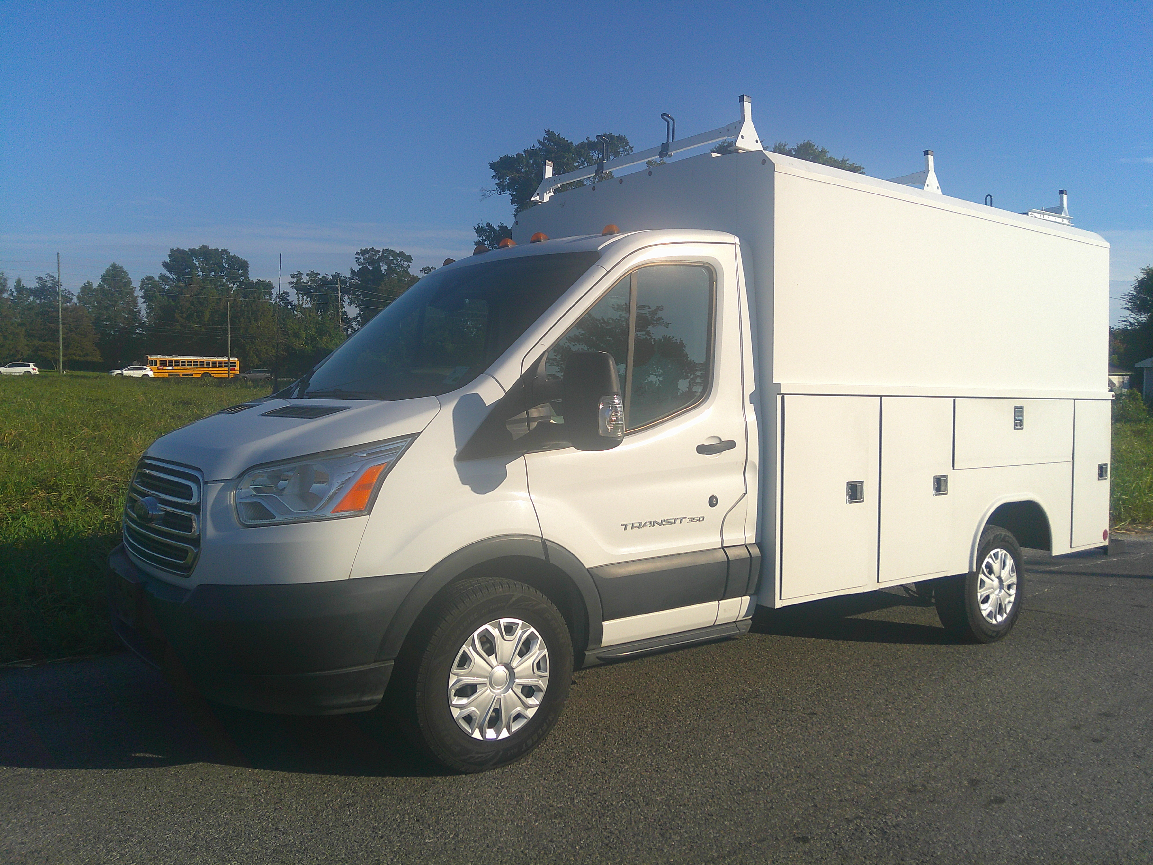 Used 2019 Ford Transit 350 138 RWD image 11