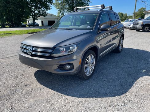 Used 2014 Volkswagen Tiguan 4Motion AWD/4WD image 1
