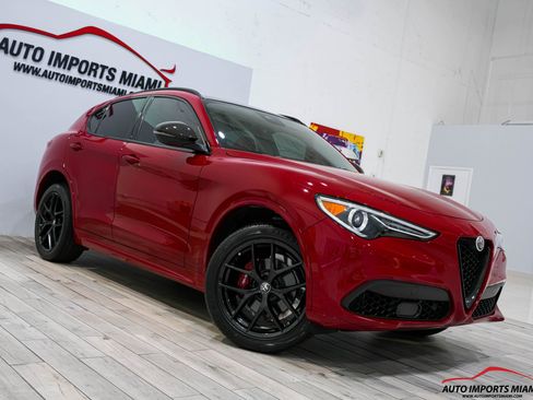 Used 2020 Alfa Romeo Stelvio Sport image 28