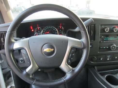 Used 2019 Chevrolet Express 2500 LT image 5