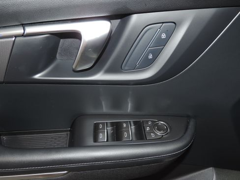 Used 2026 Buick Enclave AWD Sport Touring image 35
