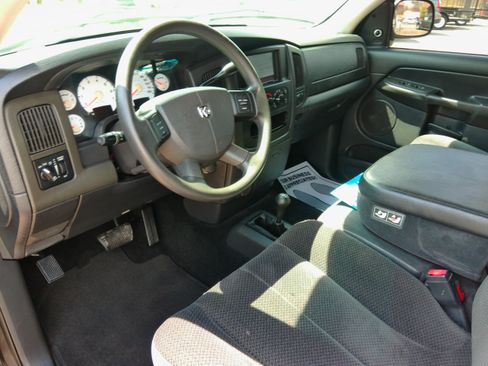 Used 2004 Dodge Ram 1500 Truck SLT image 31