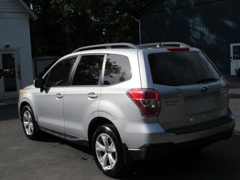 Used 2015 Subaru Forester 2.5i Premium AWD/4WD image 14