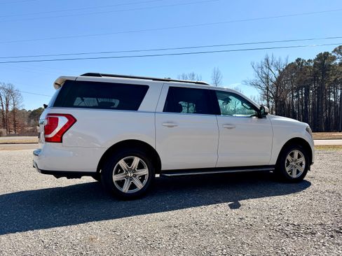 Used 2020 Ford Expedition Max XLT image 7