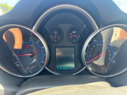 Used 2015 Chevrolet Cruze LT FWD image 26