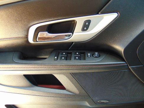 Used 2014 GMC Terrain SLE image 12