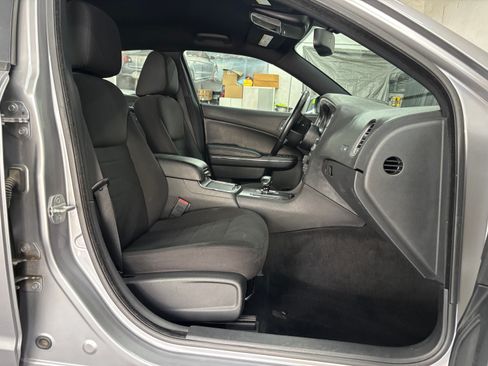 Used 2013 Dodge Charger SXT image 16