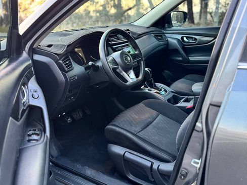 Used 2017 Nissan Rogue FWD image 11
