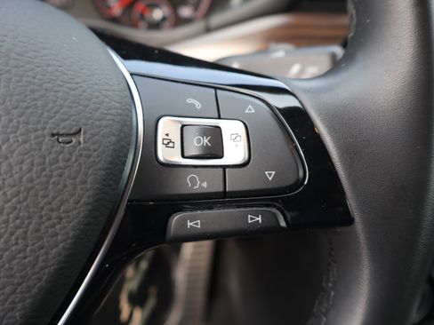 Used 2022 Volkswagen Passat Limited Edition image 23