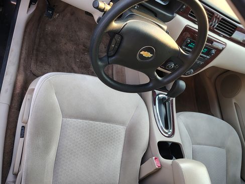 Used 2009 Chevrolet Impala LS image 9