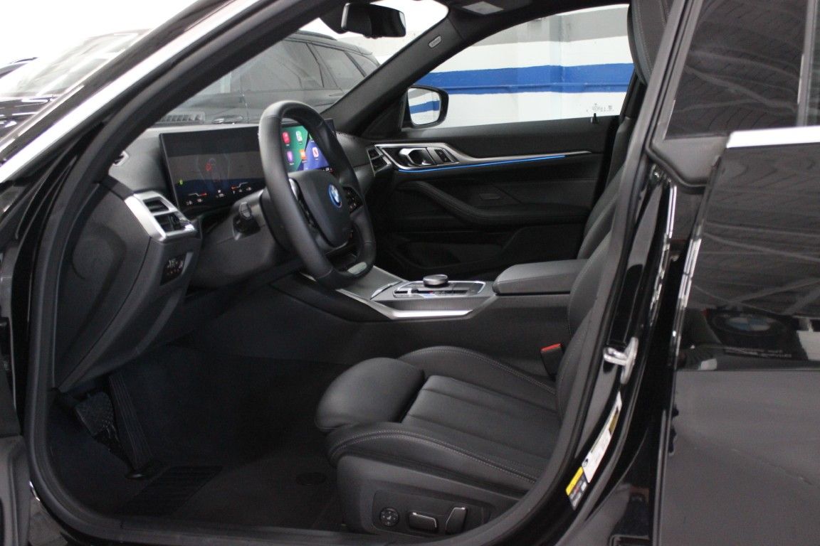 Used 2025 BMW i4 eDrive40 RWD image 14