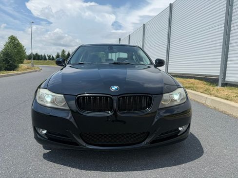 Used 2011 BMW 328i xDrive Sedan AWD/4WD image 8