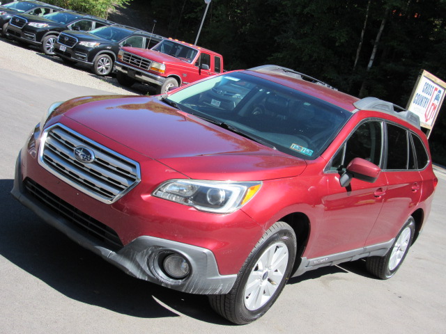 Used 2016 Subaru Outback 2.5i Premium AWD/4WD image 1