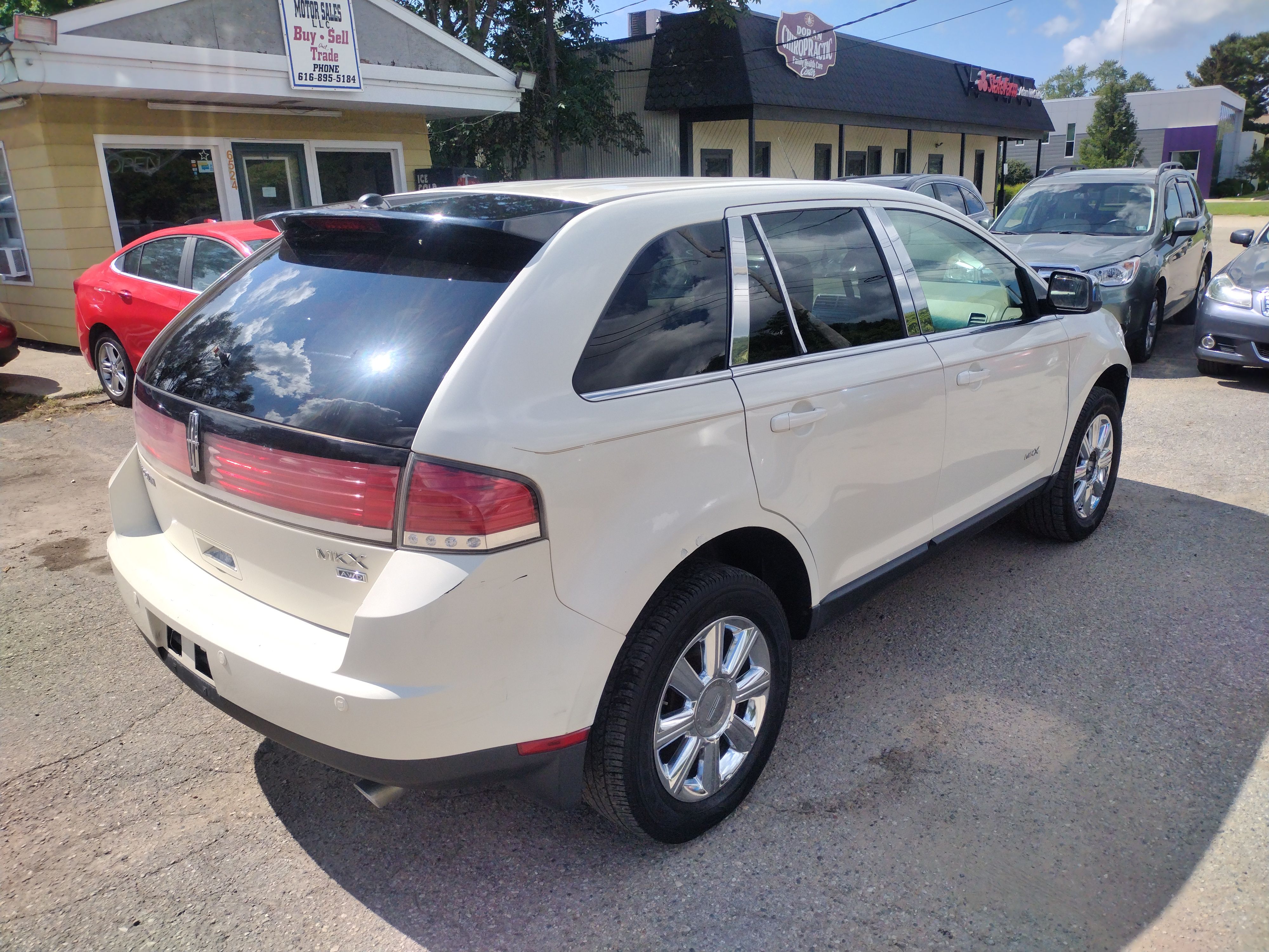 Used 2007 Lincoln MKX AWD image 4