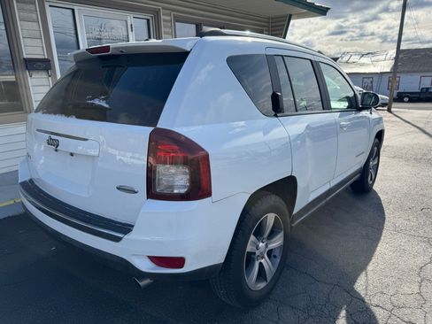 Used 2016 Jeep Compass High Altitude image 6