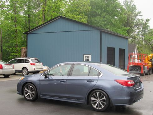 Used 2015 Subaru Legacy 2.5i Limited AWD/4WD image 4