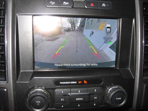 Used 2020 Ford F150 XLT image 17