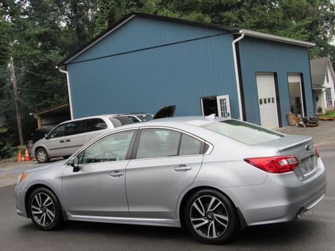 Used 2017 Subaru Legacy 2.5i Sport AWD/4WD image 6