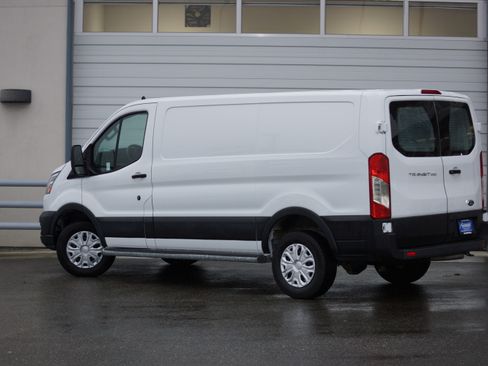 Used 2023 Ford Transit 250 image 5