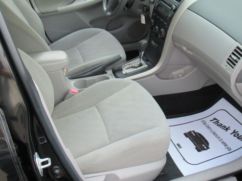 Used 2010 Toyota Corolla LE Sedan FWD image 14