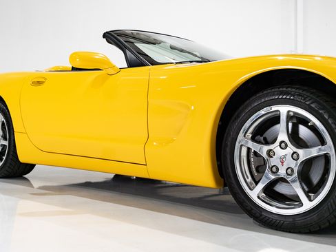 Used 2002 Chevrolet Corvette image 26