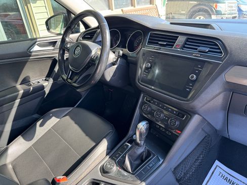 Used 2018 Volkswagen Tiguan SEL image 15