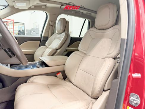 Used 2020 Lincoln Aviator Reserve image 8