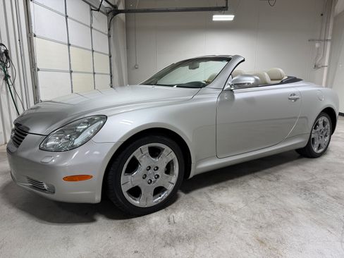 Used 2004 Lexus SC 430 Convertible RWD image 10