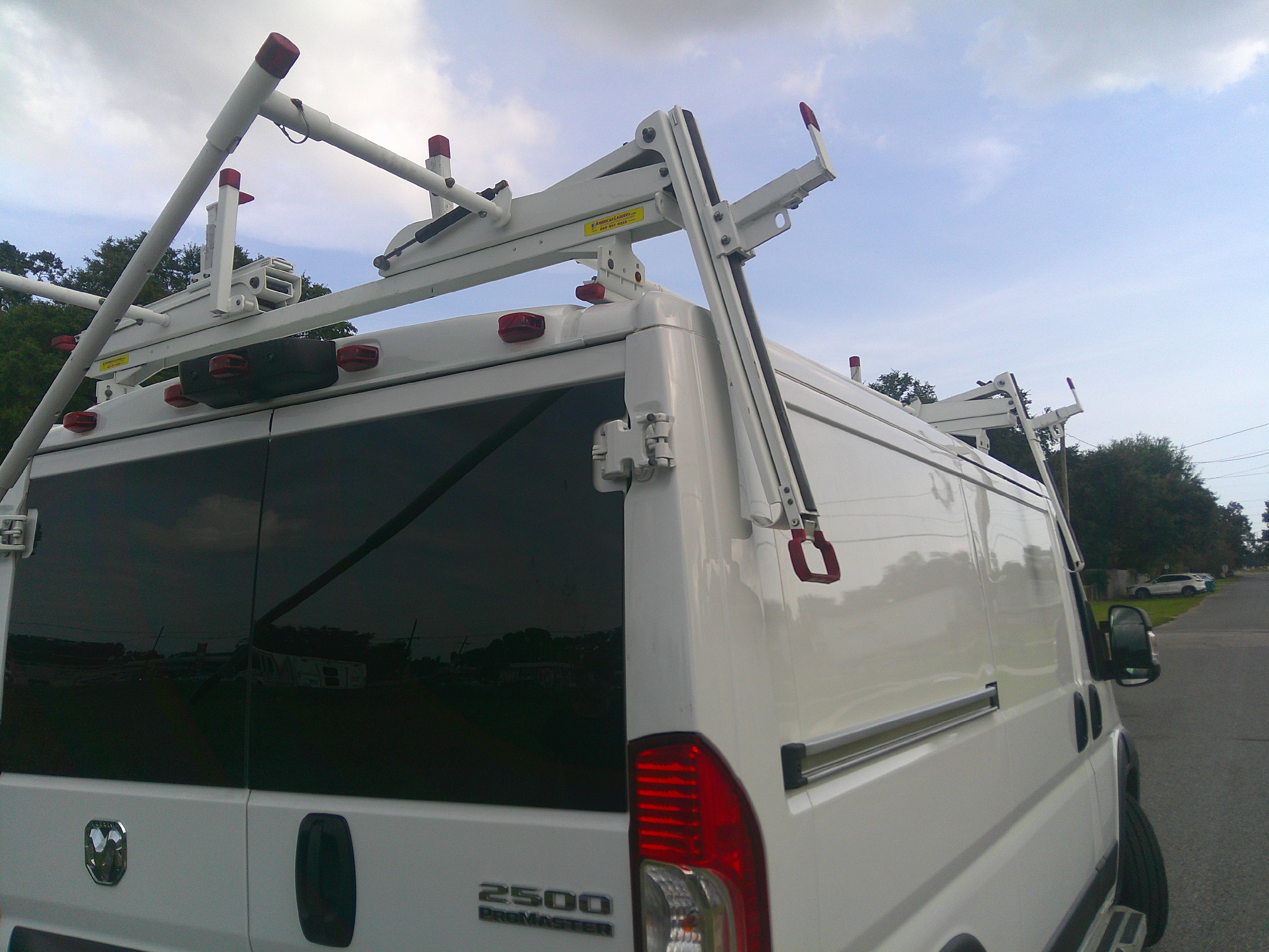 Used 2025 RAM ProMaster 2500 136 FWD image 6