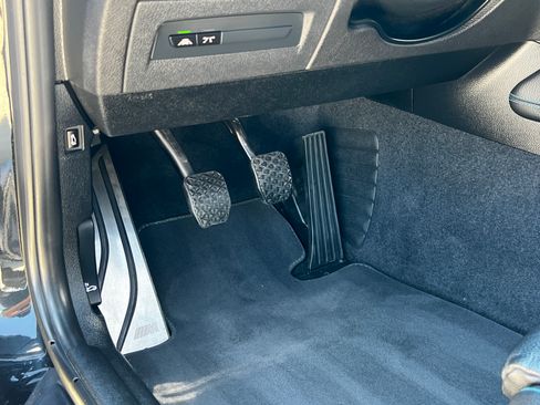 Used 2017 BMW M2 image 34