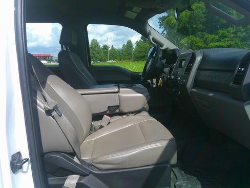 Used 2019 Ford F250 2WD Crew Cab Super Duty image 10