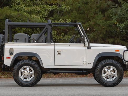 Used 1994 Land Rover Defender 90 image 2