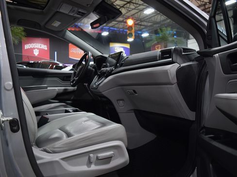 Used 2018 Honda Odyssey EX-L image 22