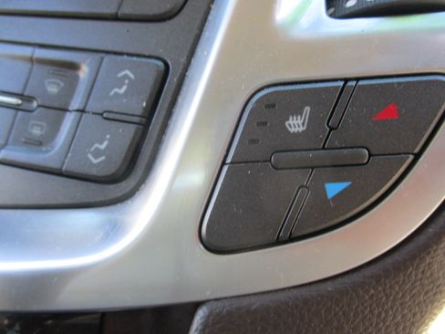 Used 2012 Cadillac SRX Luxury image 32