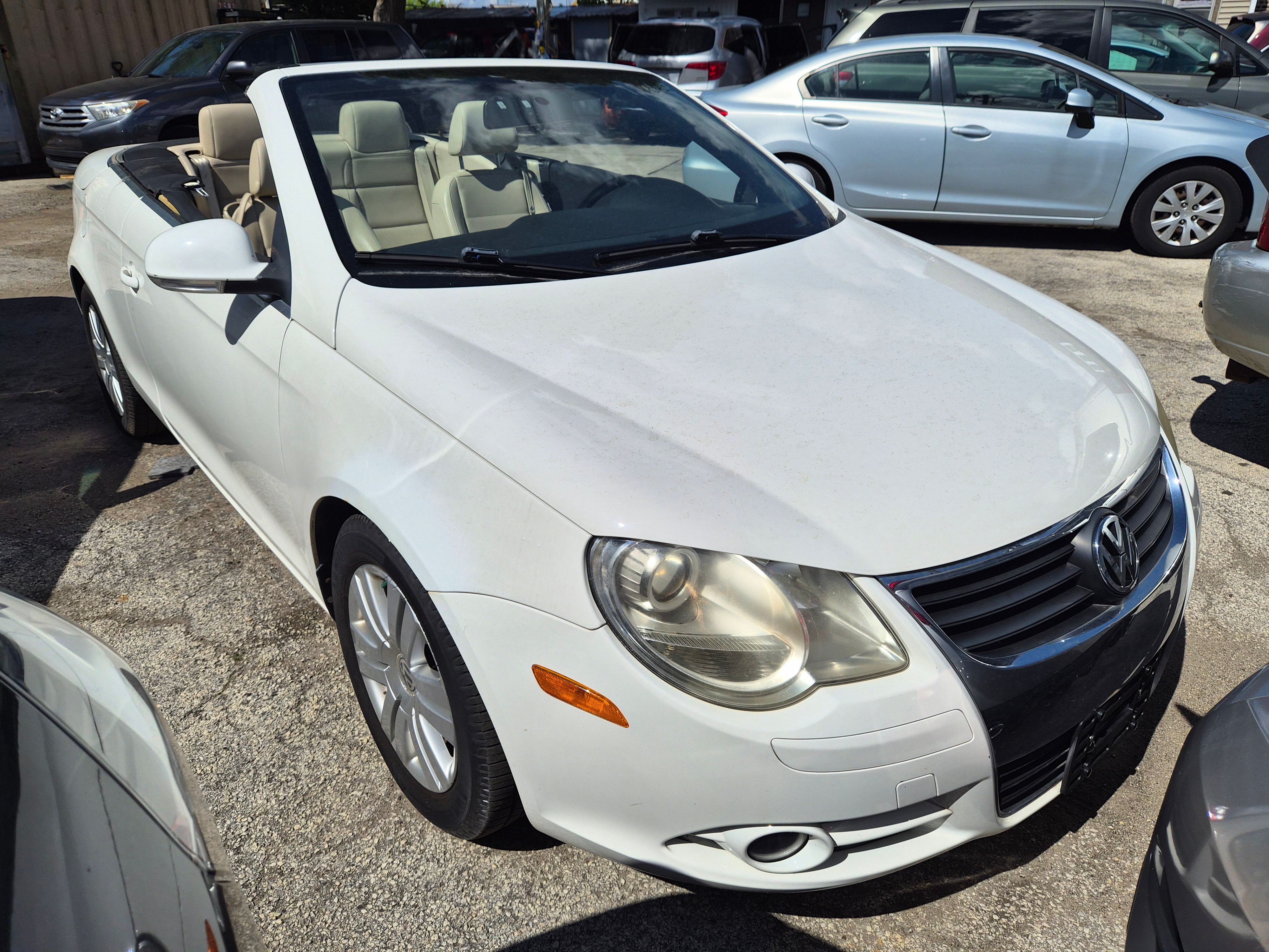 Used 2008 Volkswagen Eos 2.0T FWD image 4