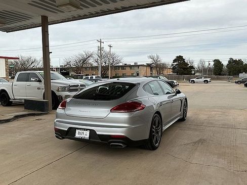 Used 2016 Porsche Panamera 4 Platinum Edition image 5